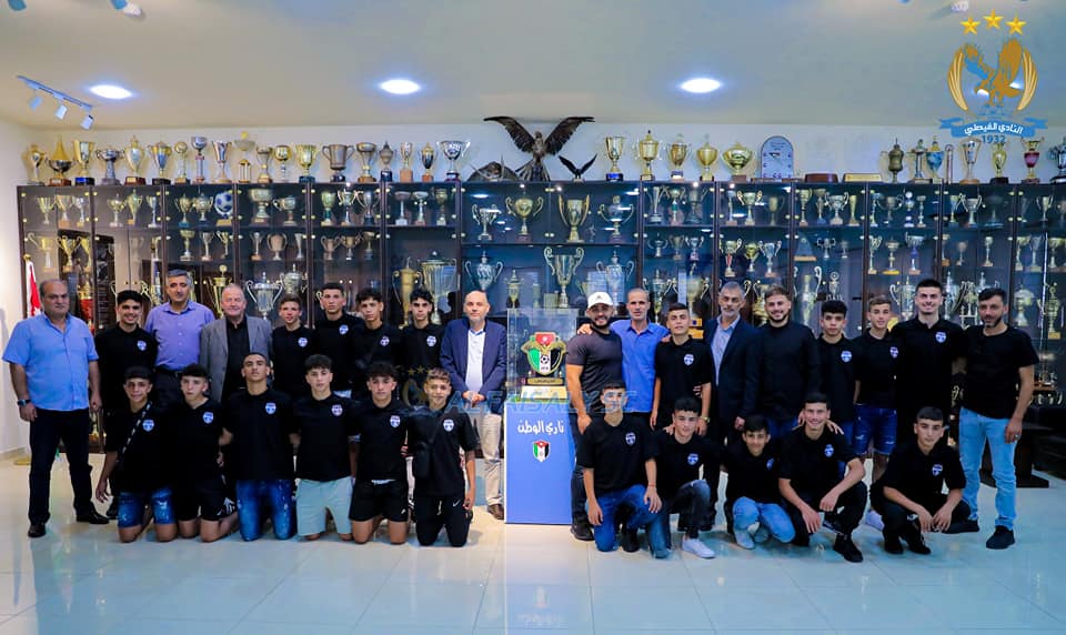 وفد هلال القدس في ضيافة الزعيم