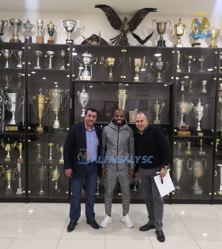 تجديد عقد خليل بني عطية